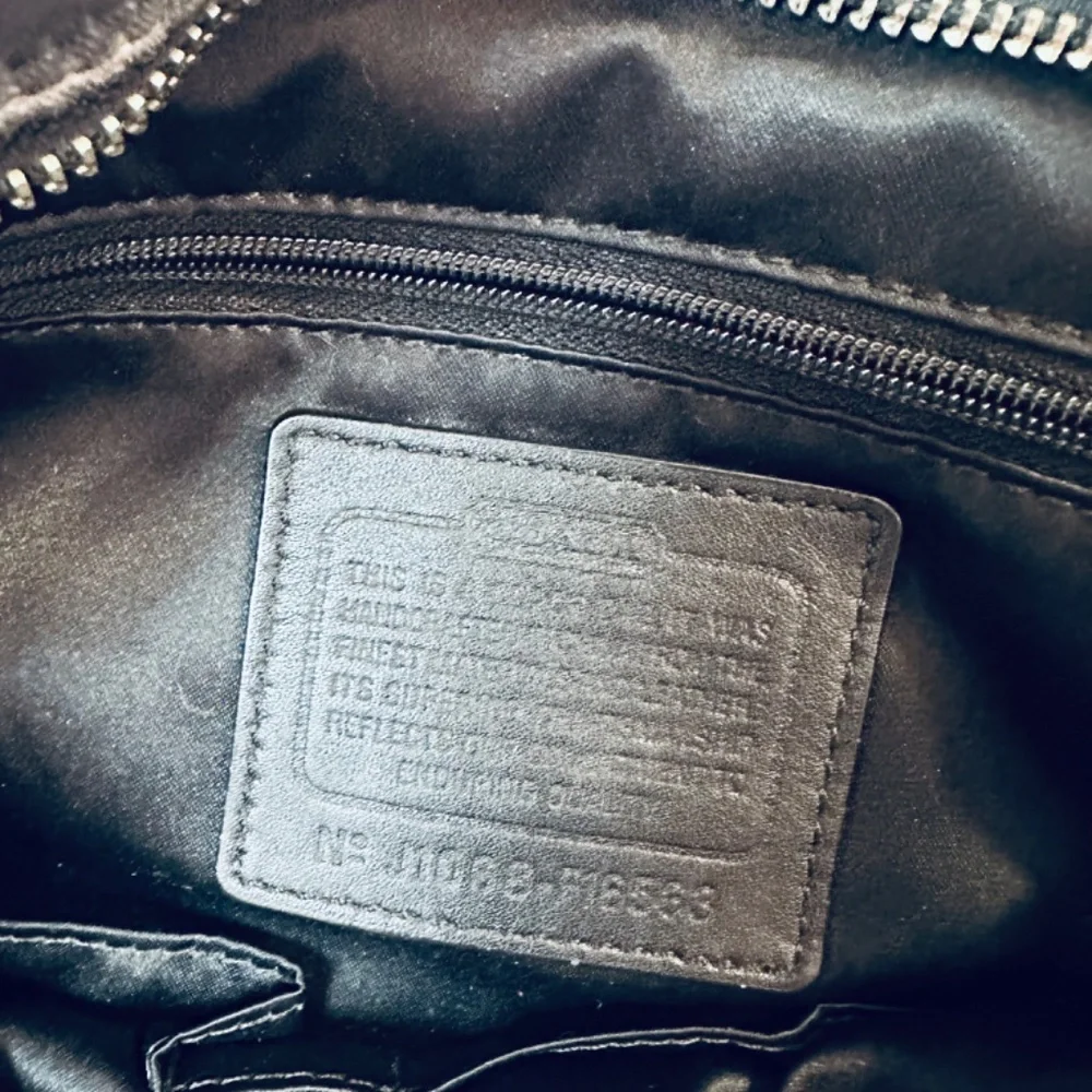 Coach Gallery Horse & Carriage East-West Tote/Purse Gray - Picture 9 of 12